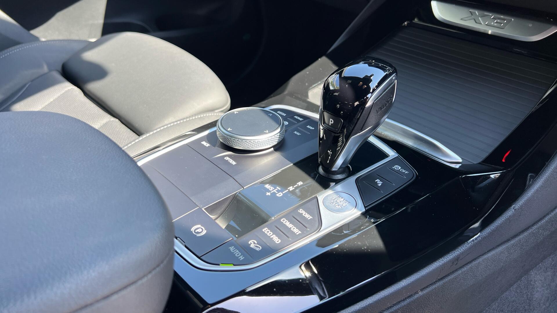 BMW X3 view 10