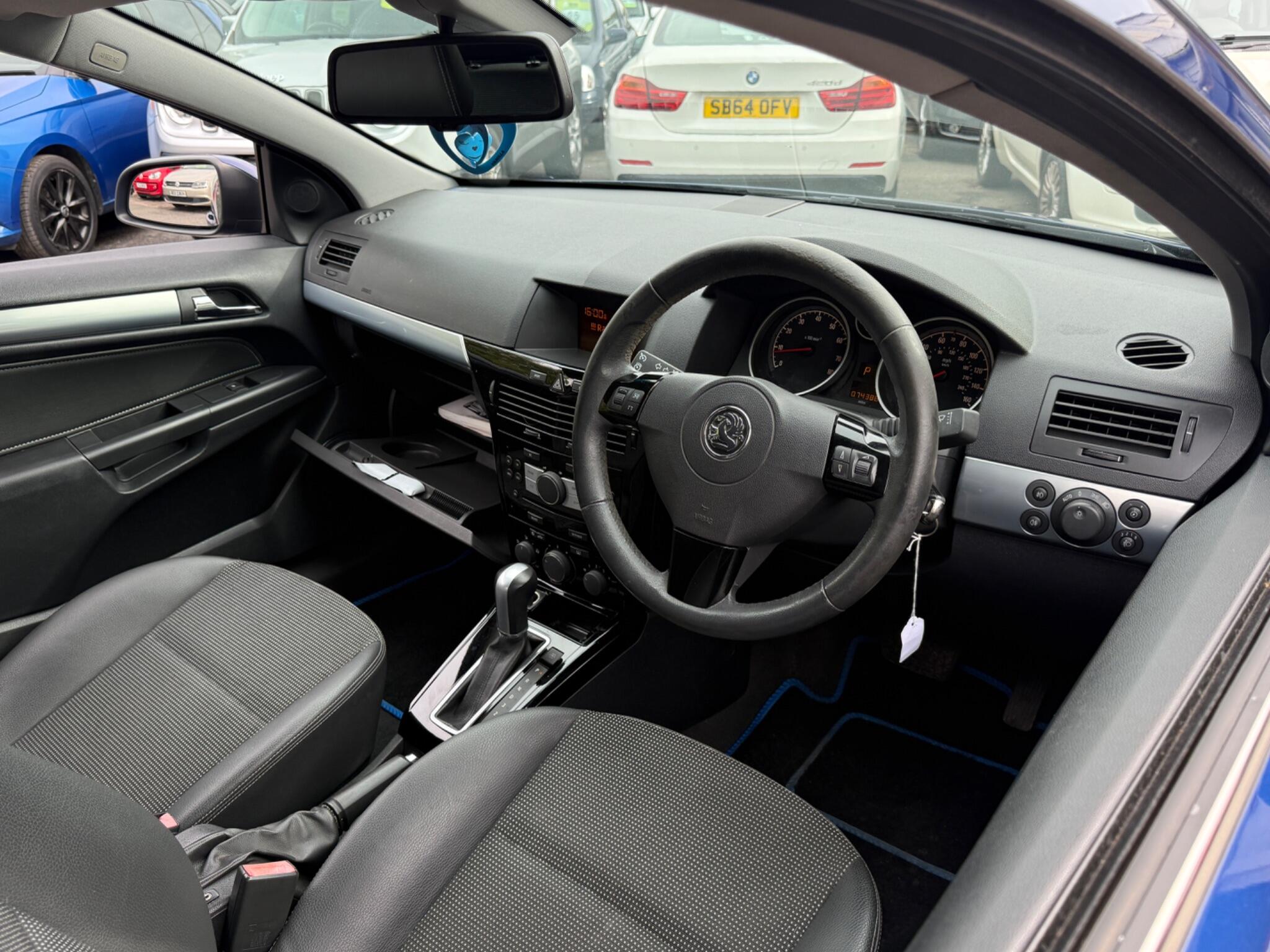 Vauxhall Astra - Image 3