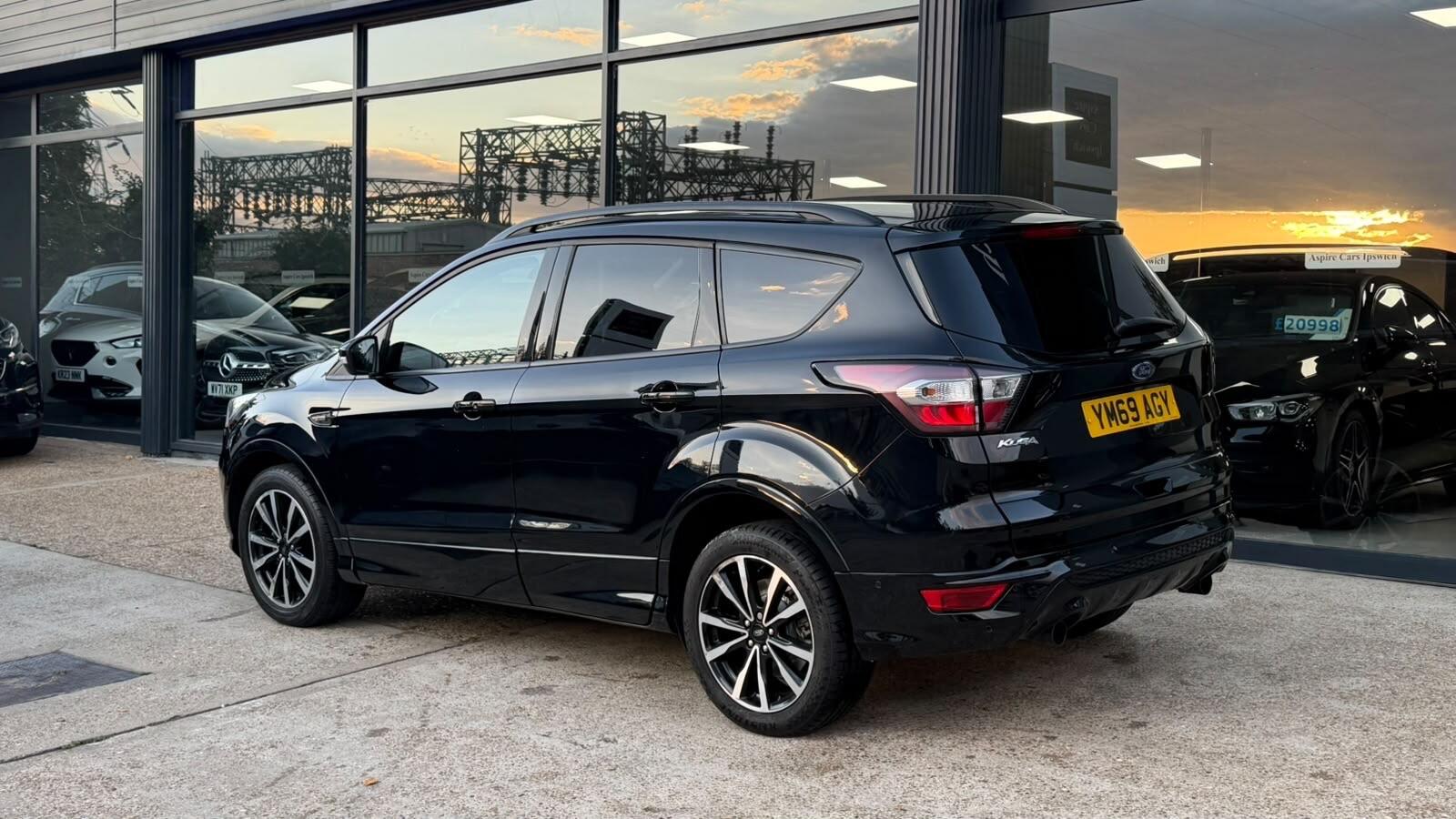Ford Kuga view 5