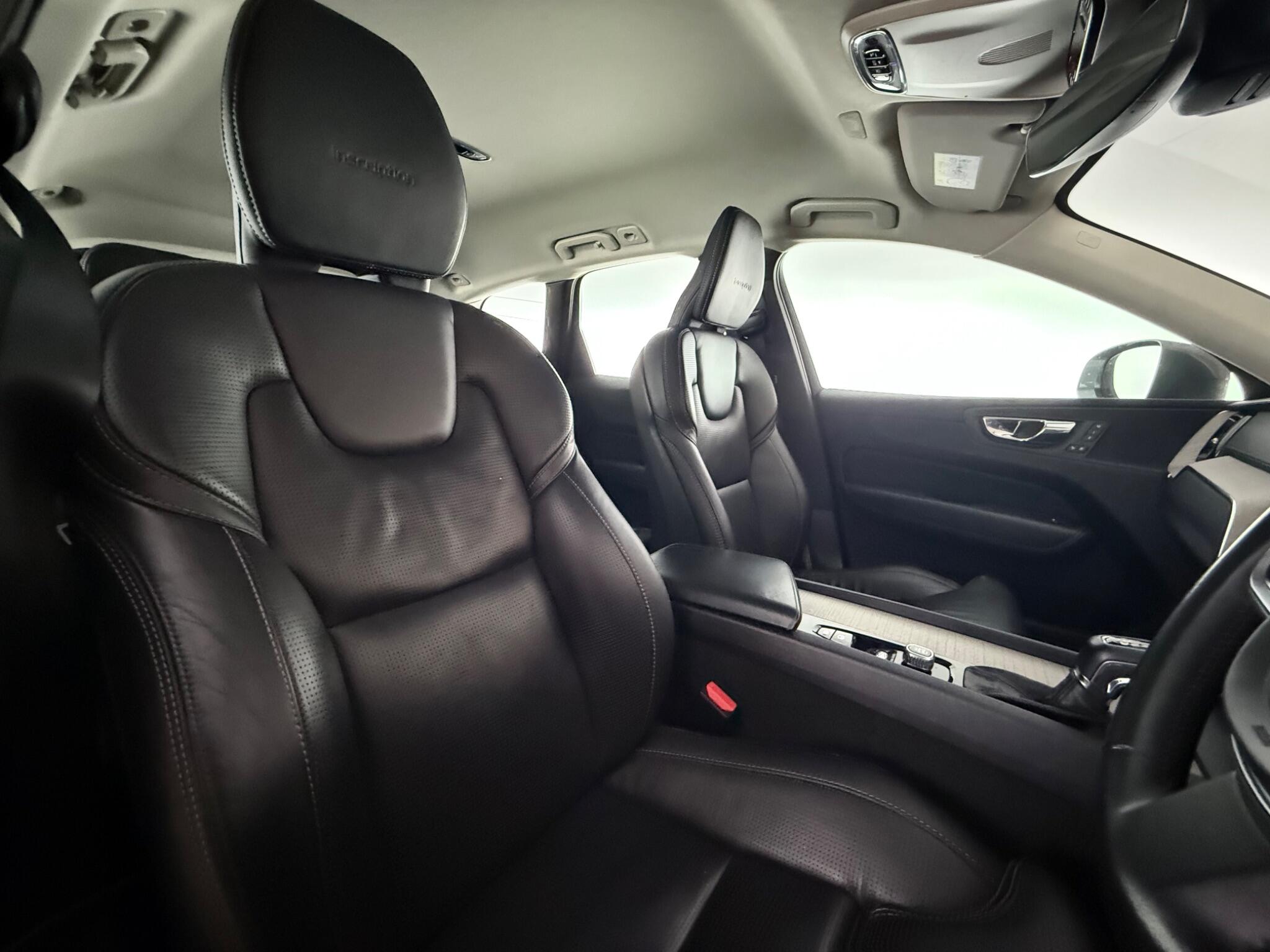 Volvo XC60 view 34