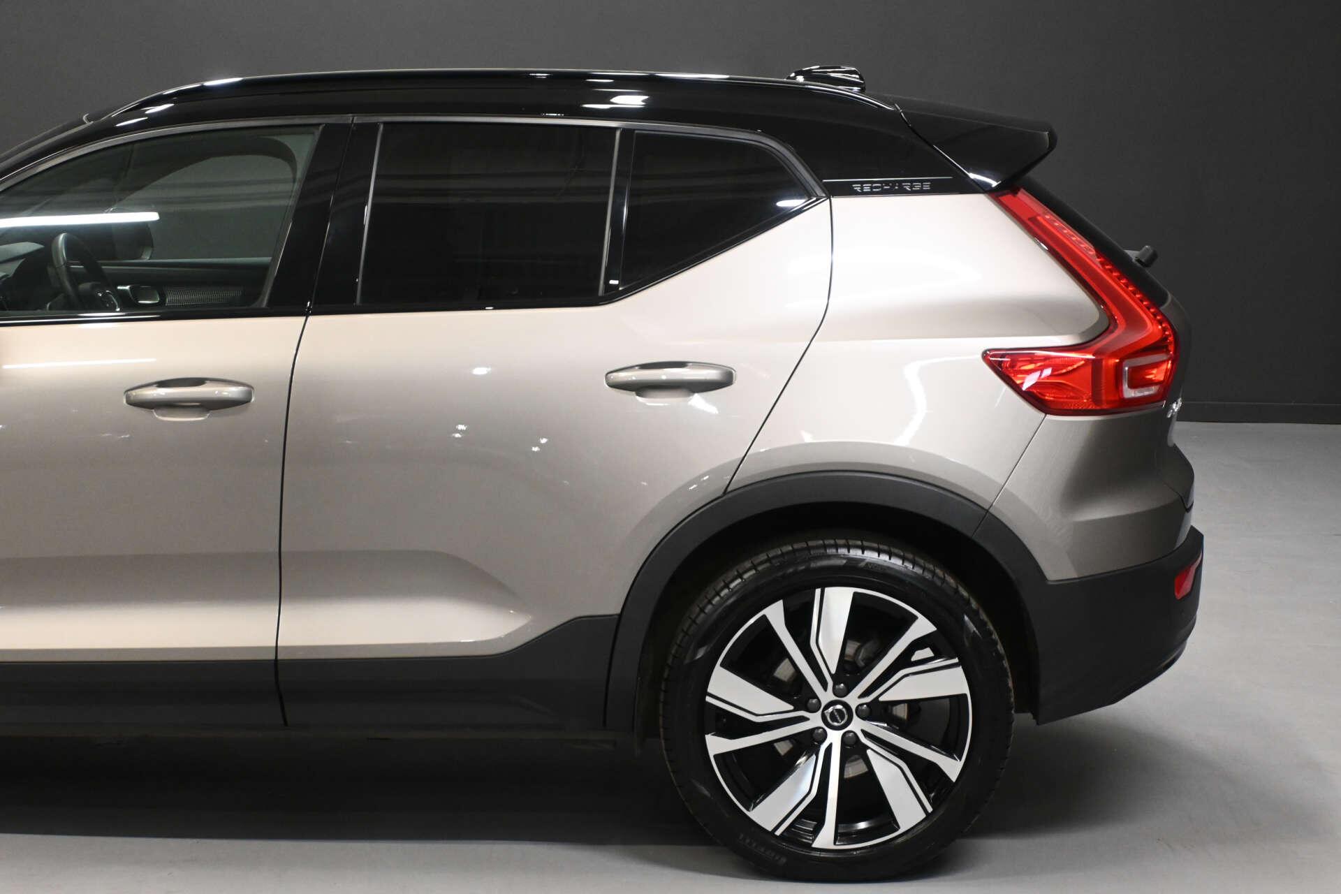 Volvo XC40 view 42