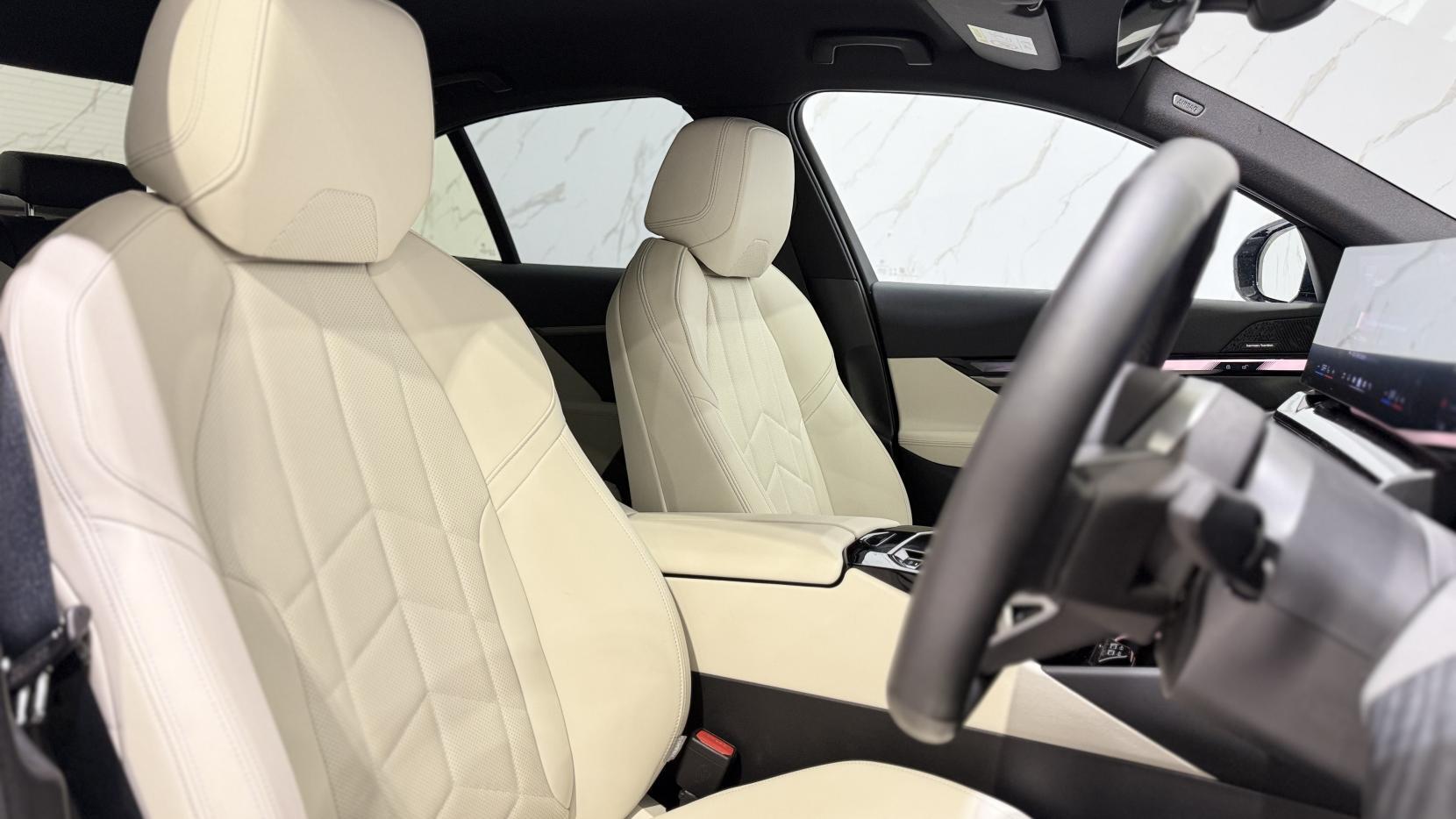 BMW I5 view 3