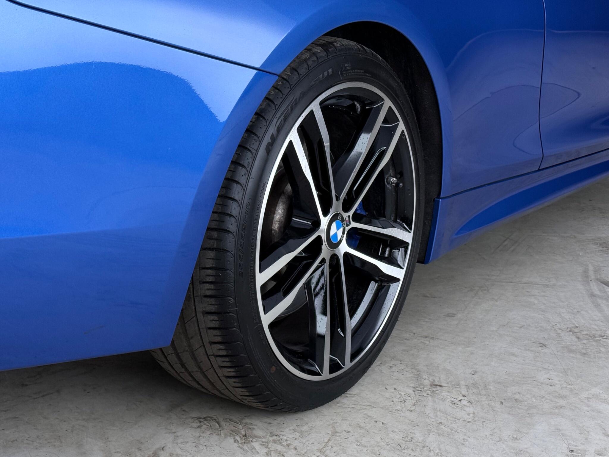 BMW 4 Series view 8