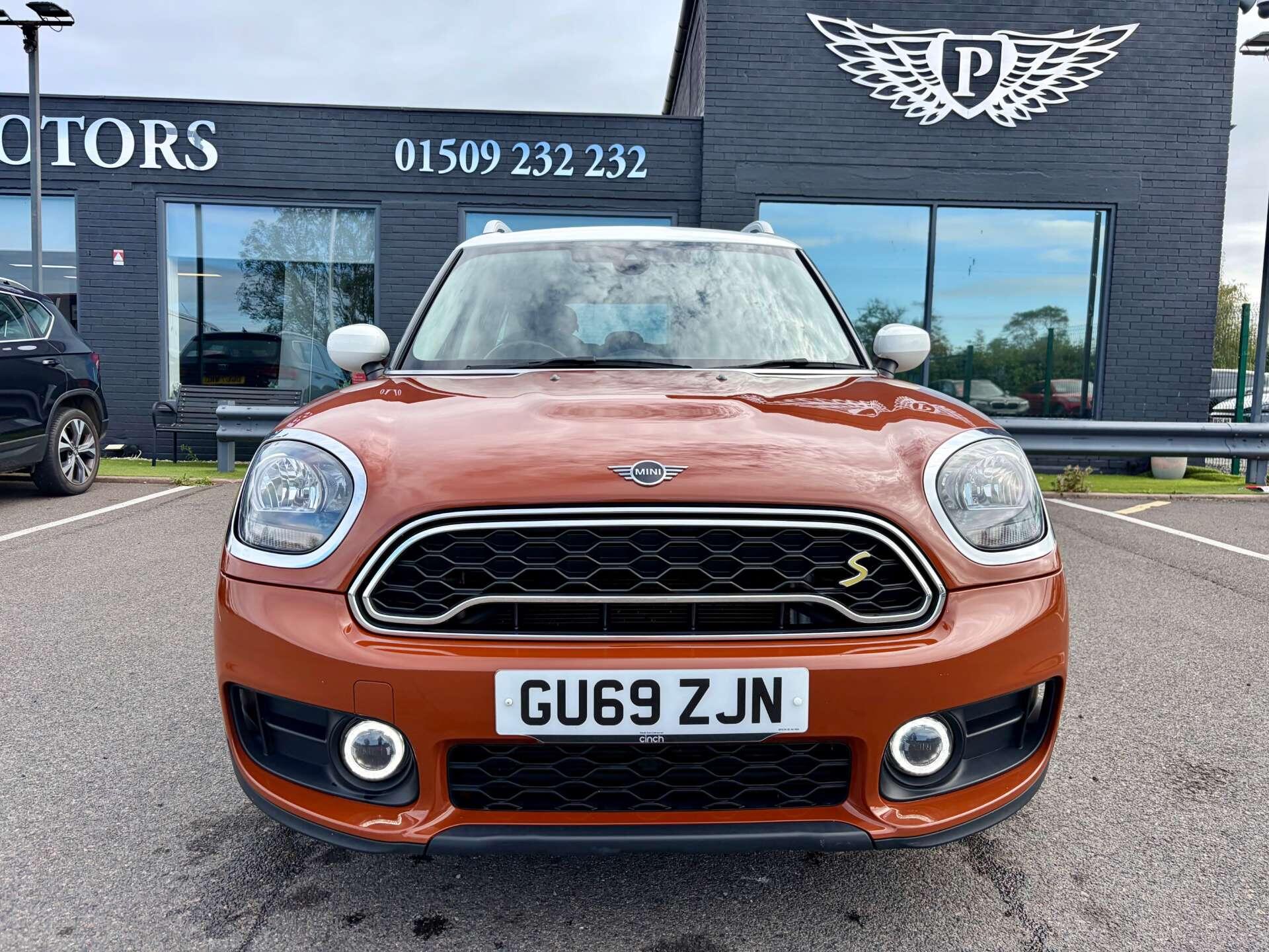 Mini Countryman view 3