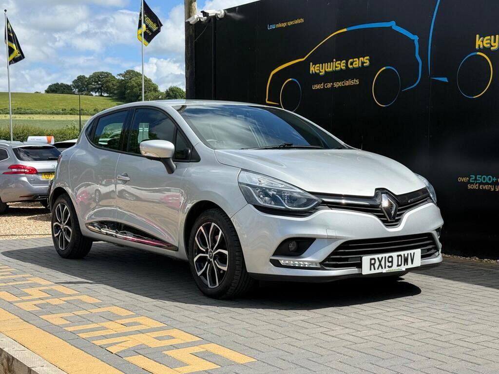 Renault Clio view 9