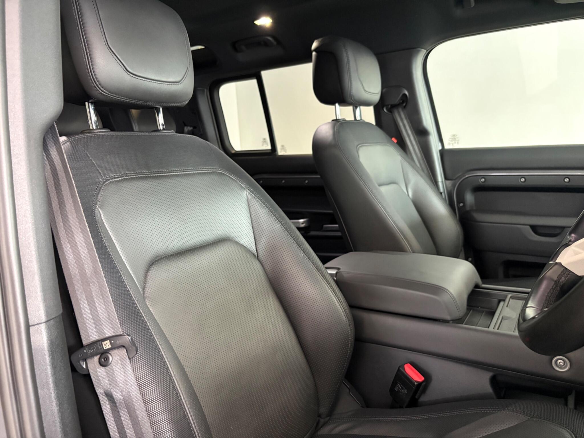 Land Rover Defender view 8