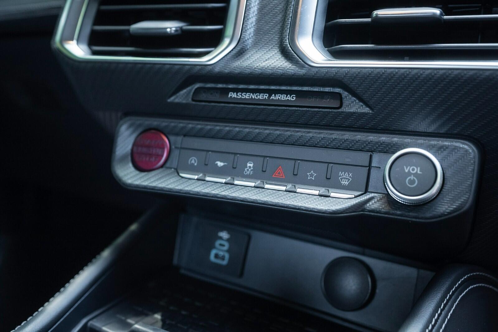 Ford Mustang view 44