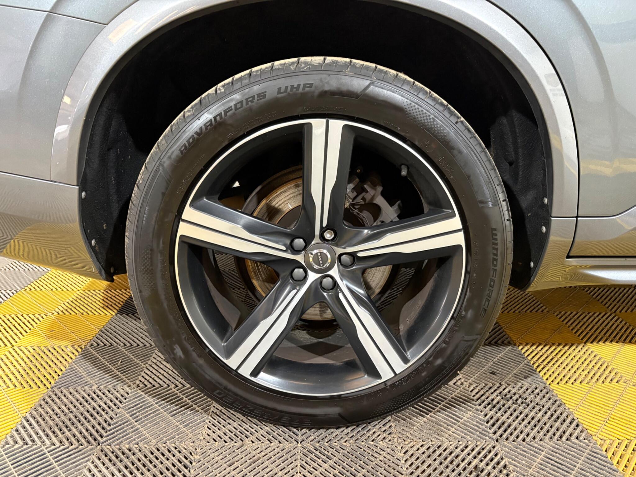 Volvo XC90 view 54