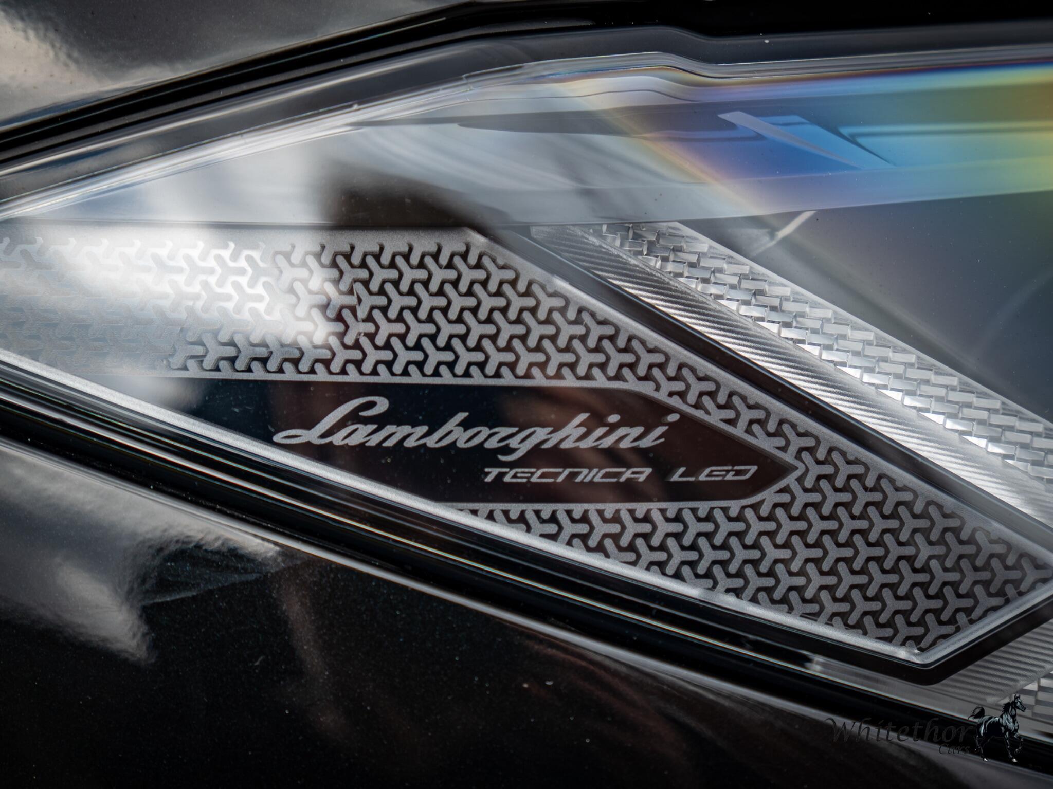 Lamborghini Urus view 24