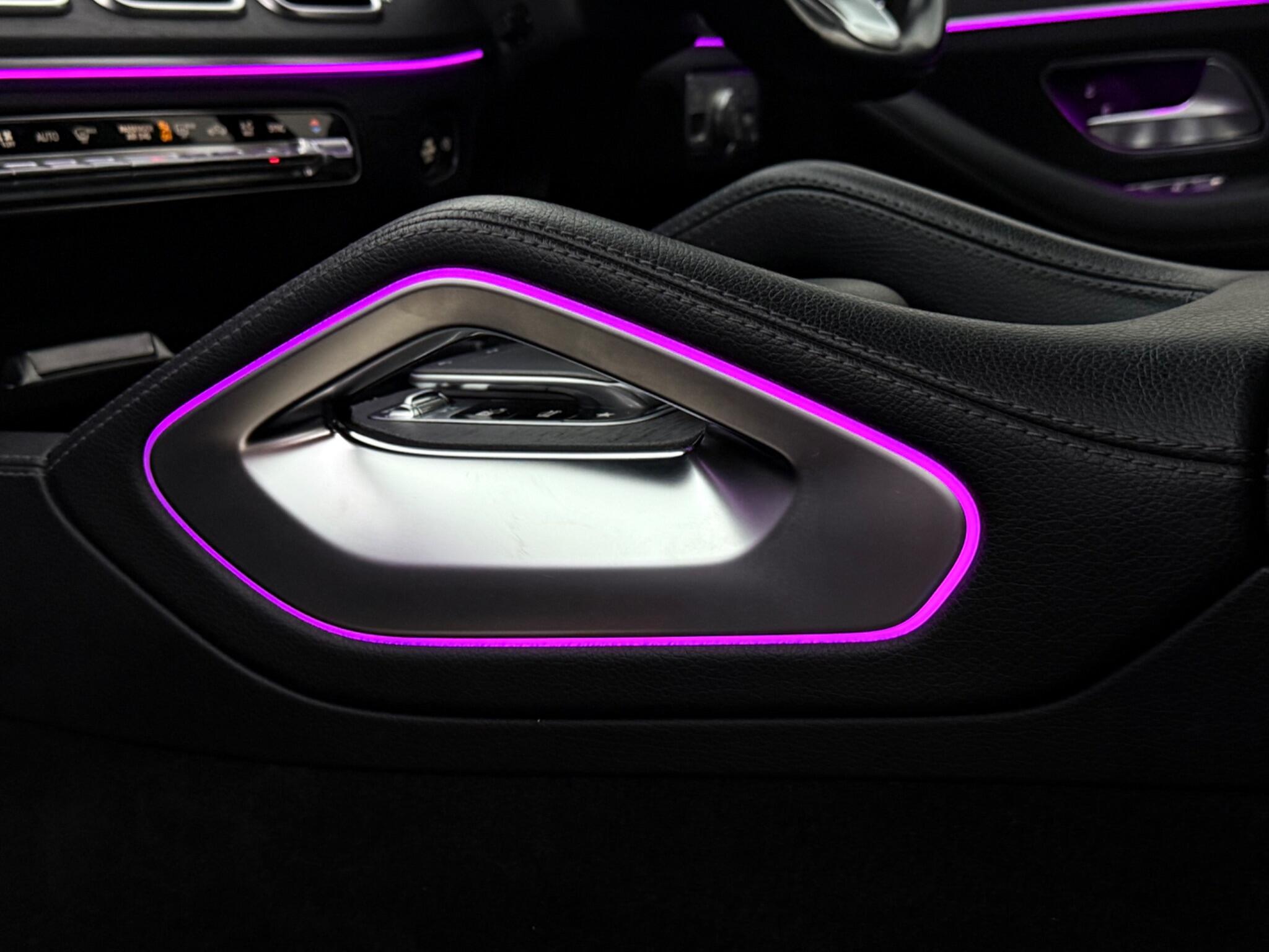 Mercedes-Benz Gle view 33