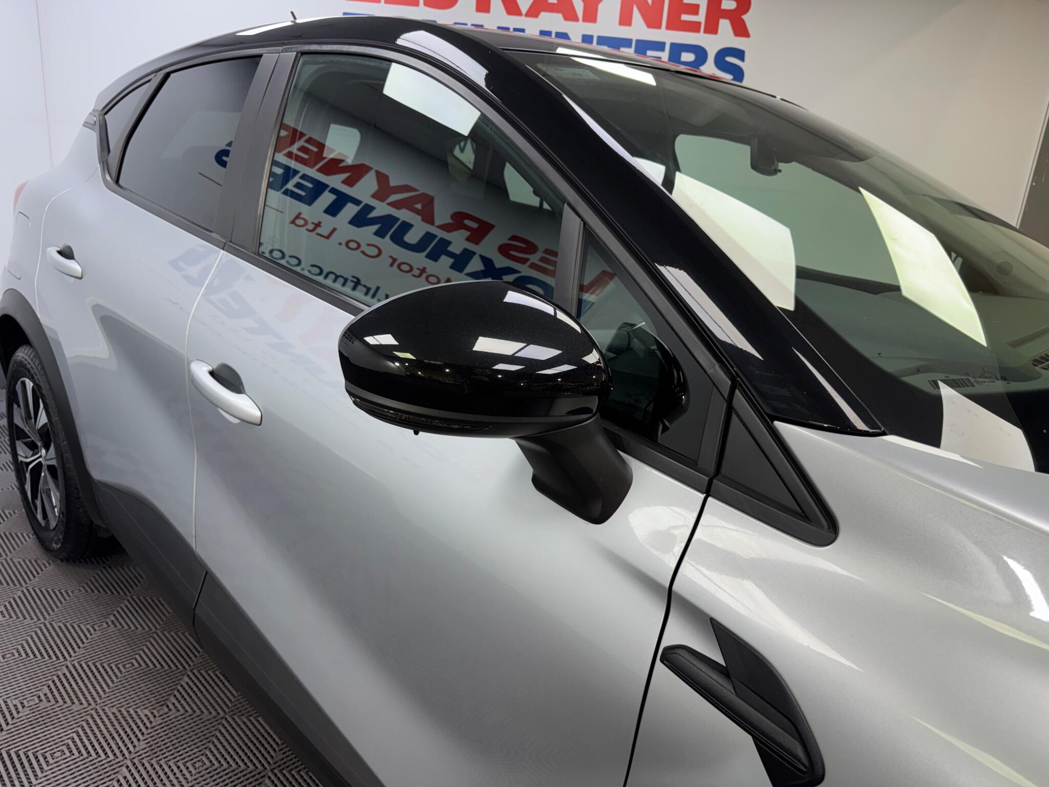 Renault Captur view 18