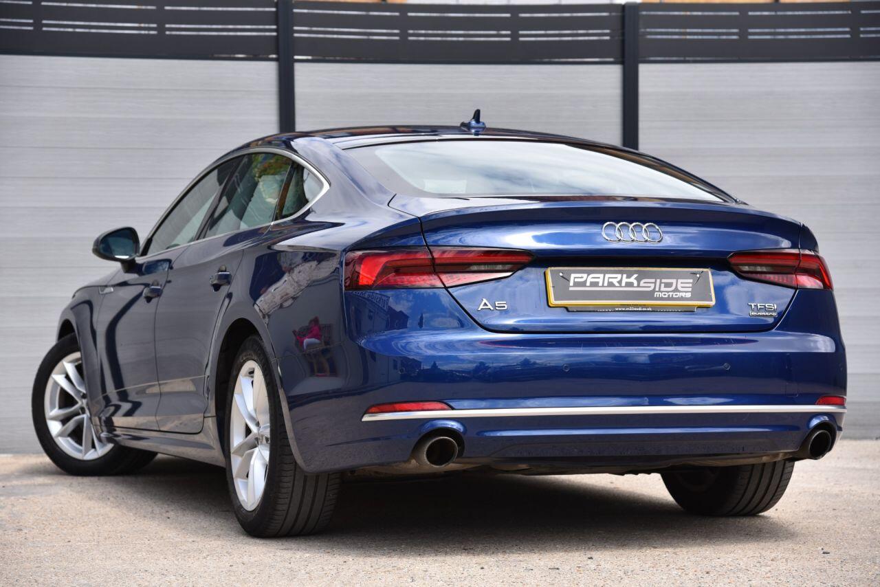 Audi A5 view 3