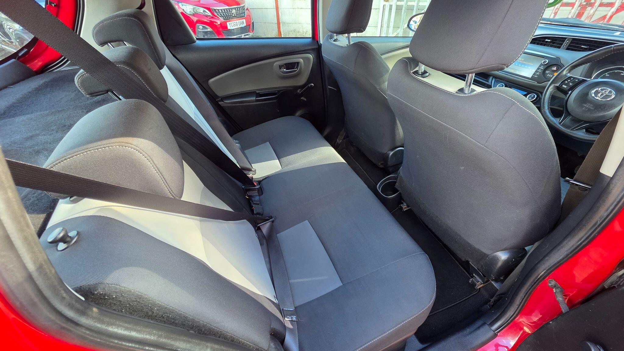 Toyota Yaris view 29