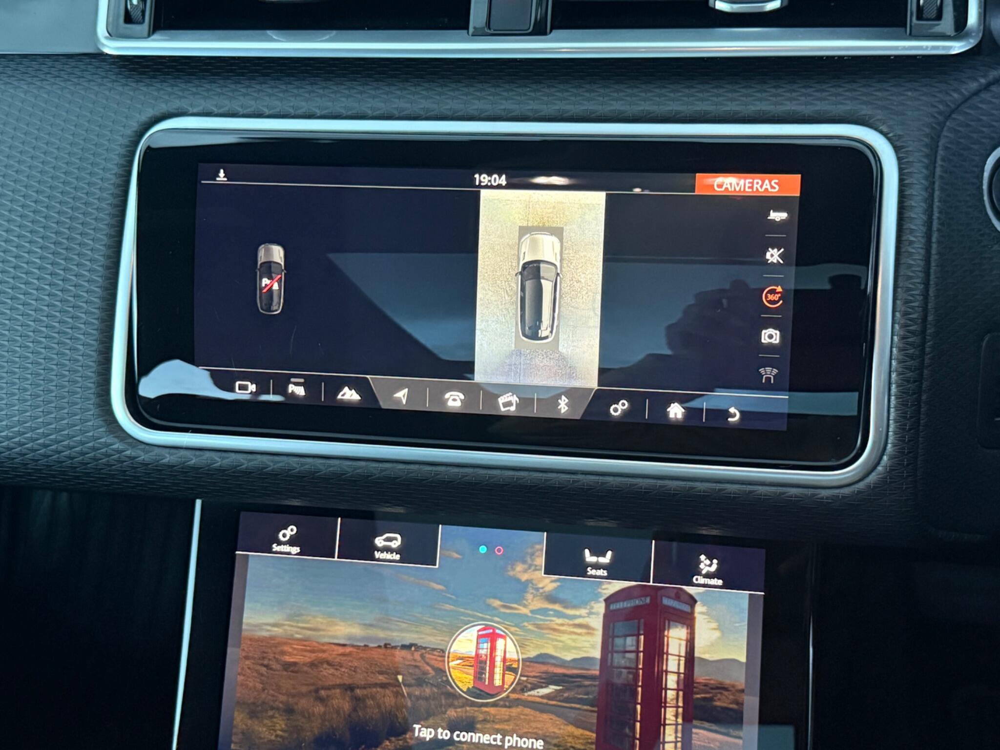 Land Rover Range Rover Velar view 21