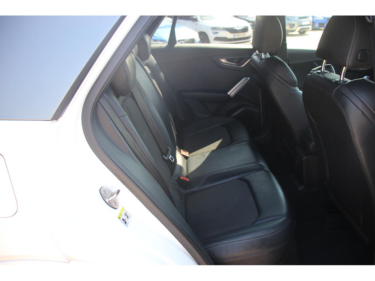 Audi Q2 view 18