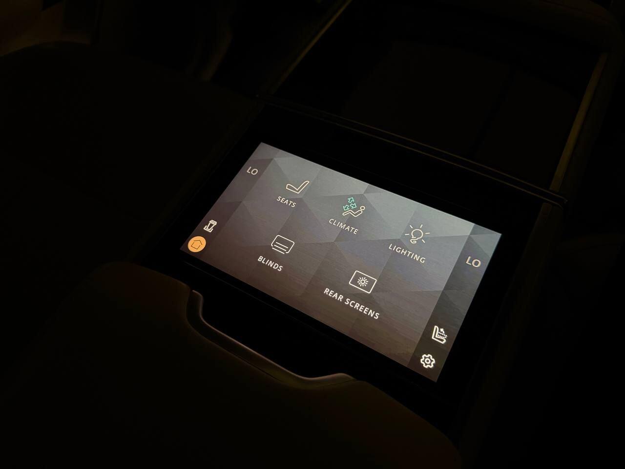 Land Rover Range Rover view 26