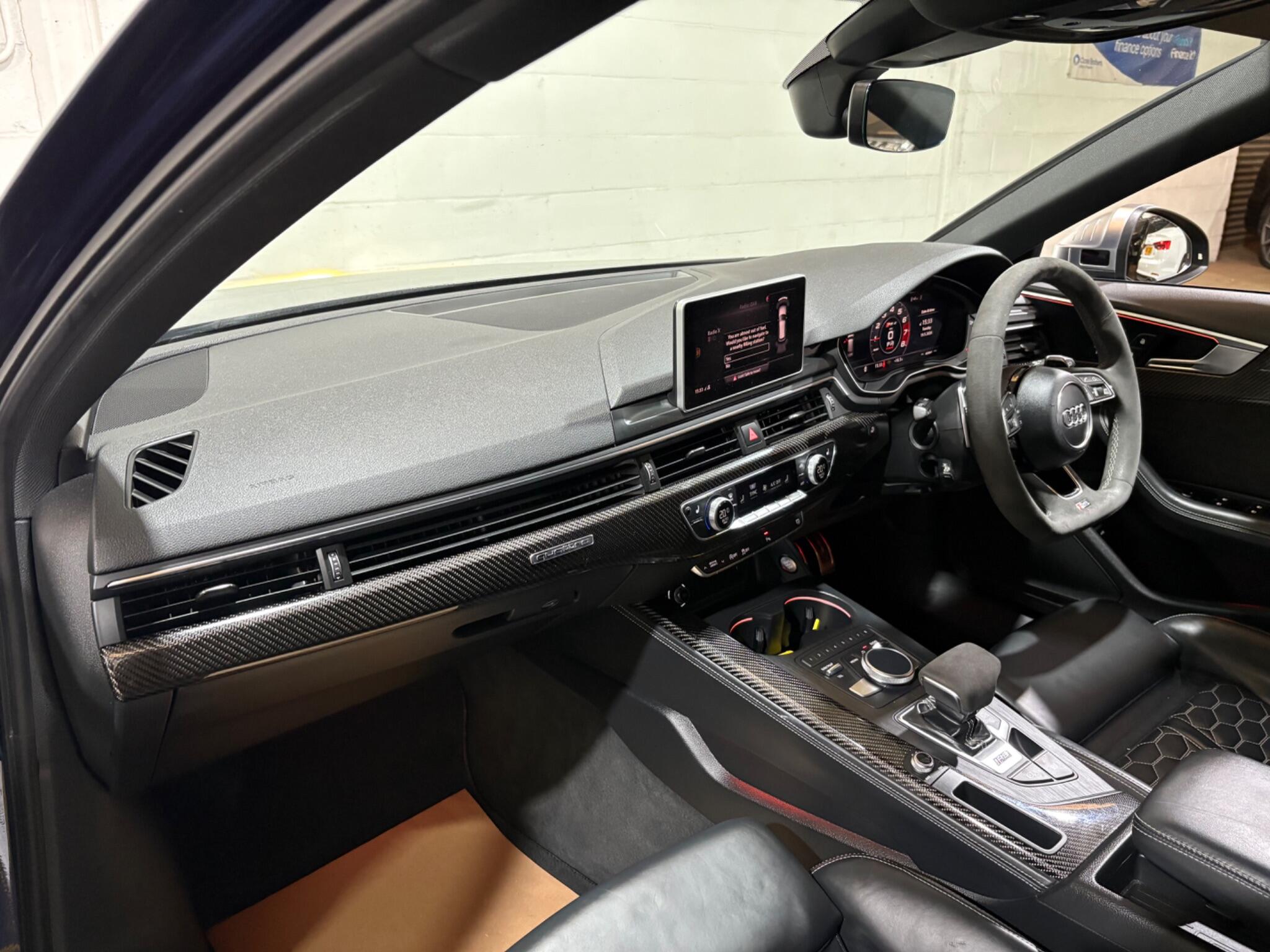 Audi RS4 Avant view 54