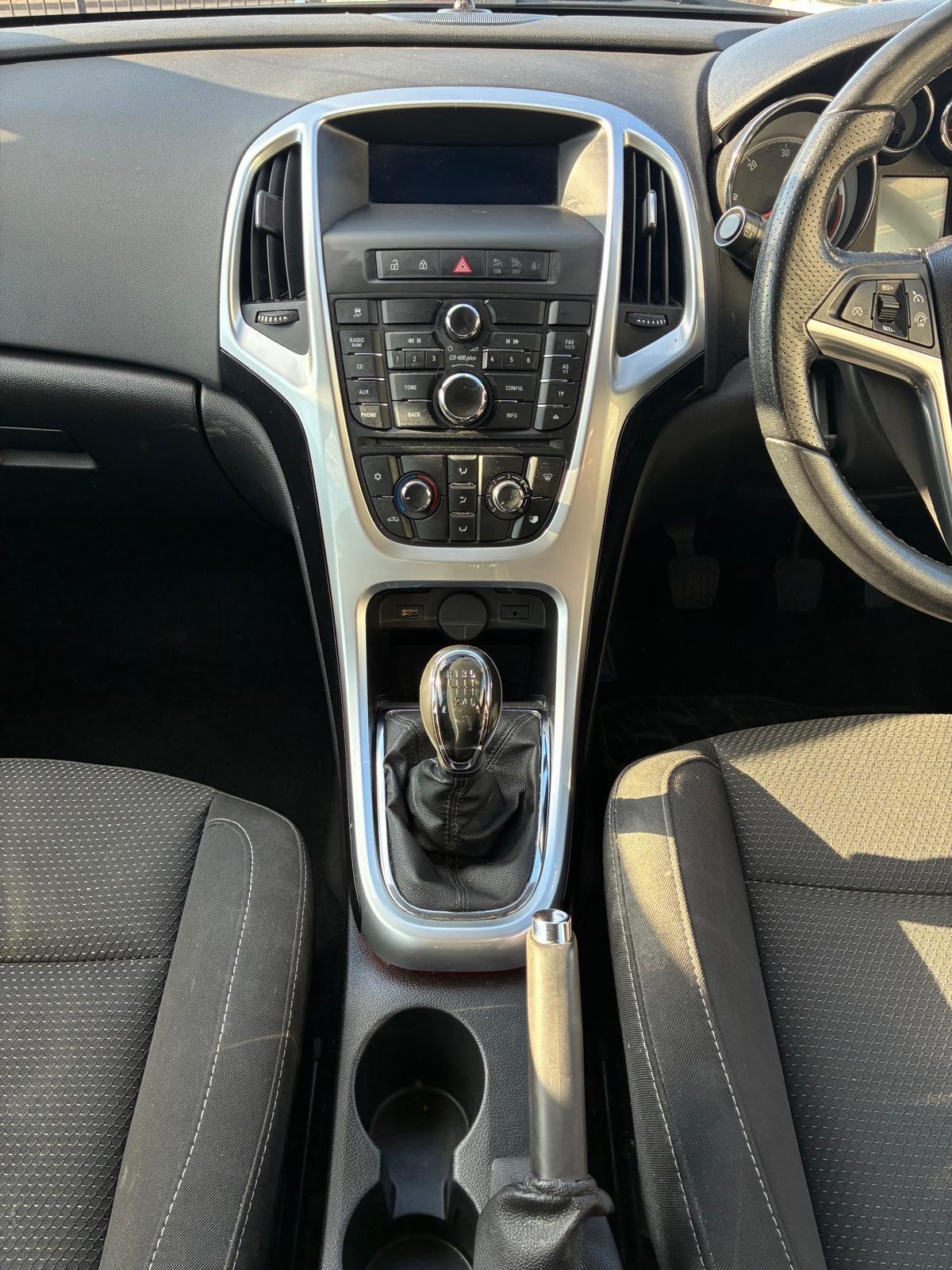 Vauxhall Astra view 19