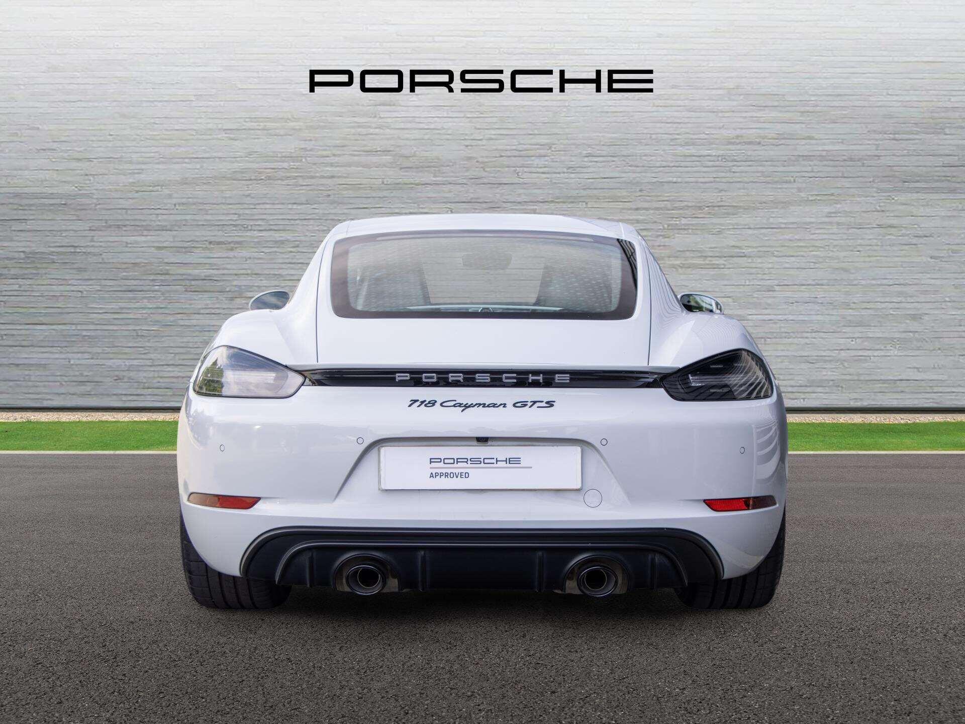Porsche Cayman view 7