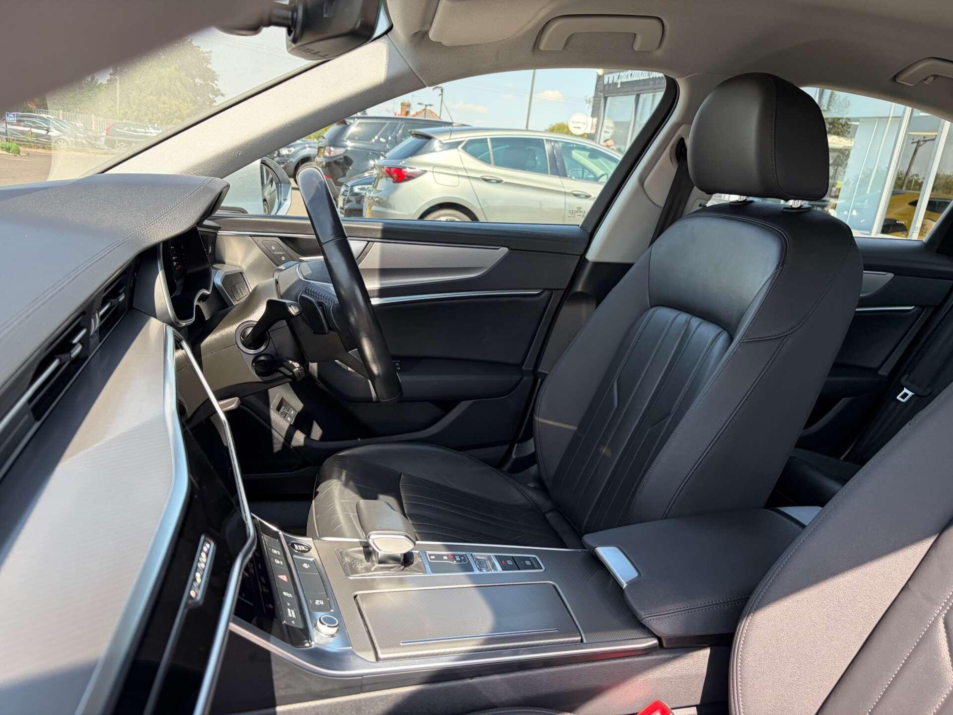 Audi A6 Saloon view 18
