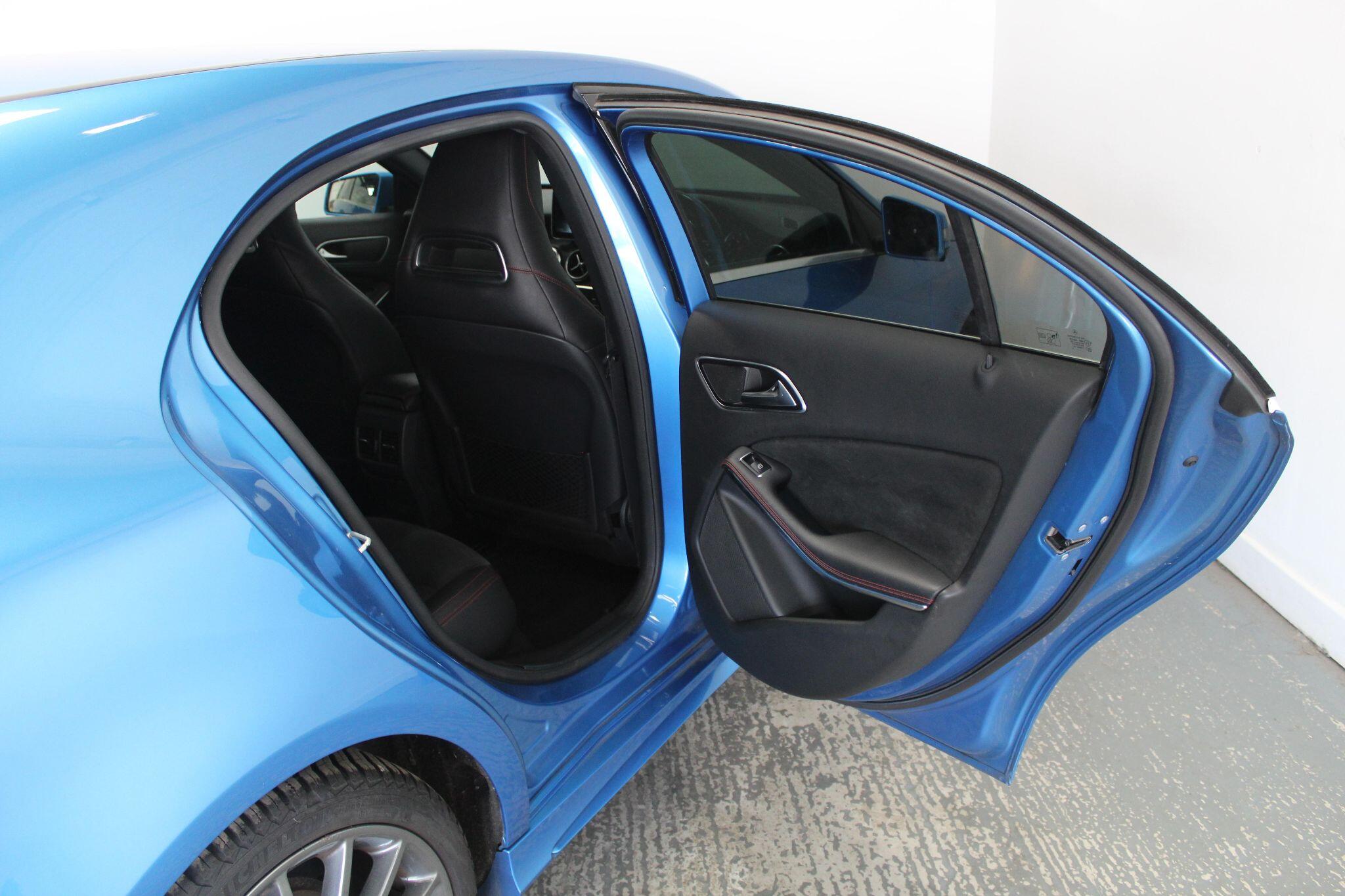 Mercedes-Benz A-Class view 25