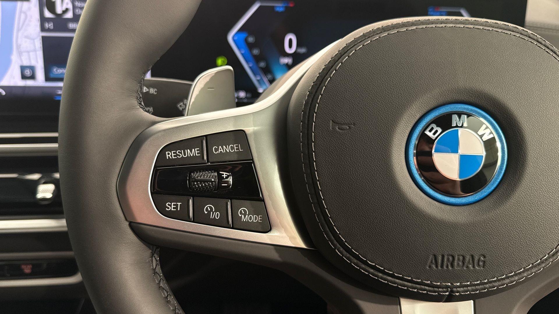BMW X5 view 17