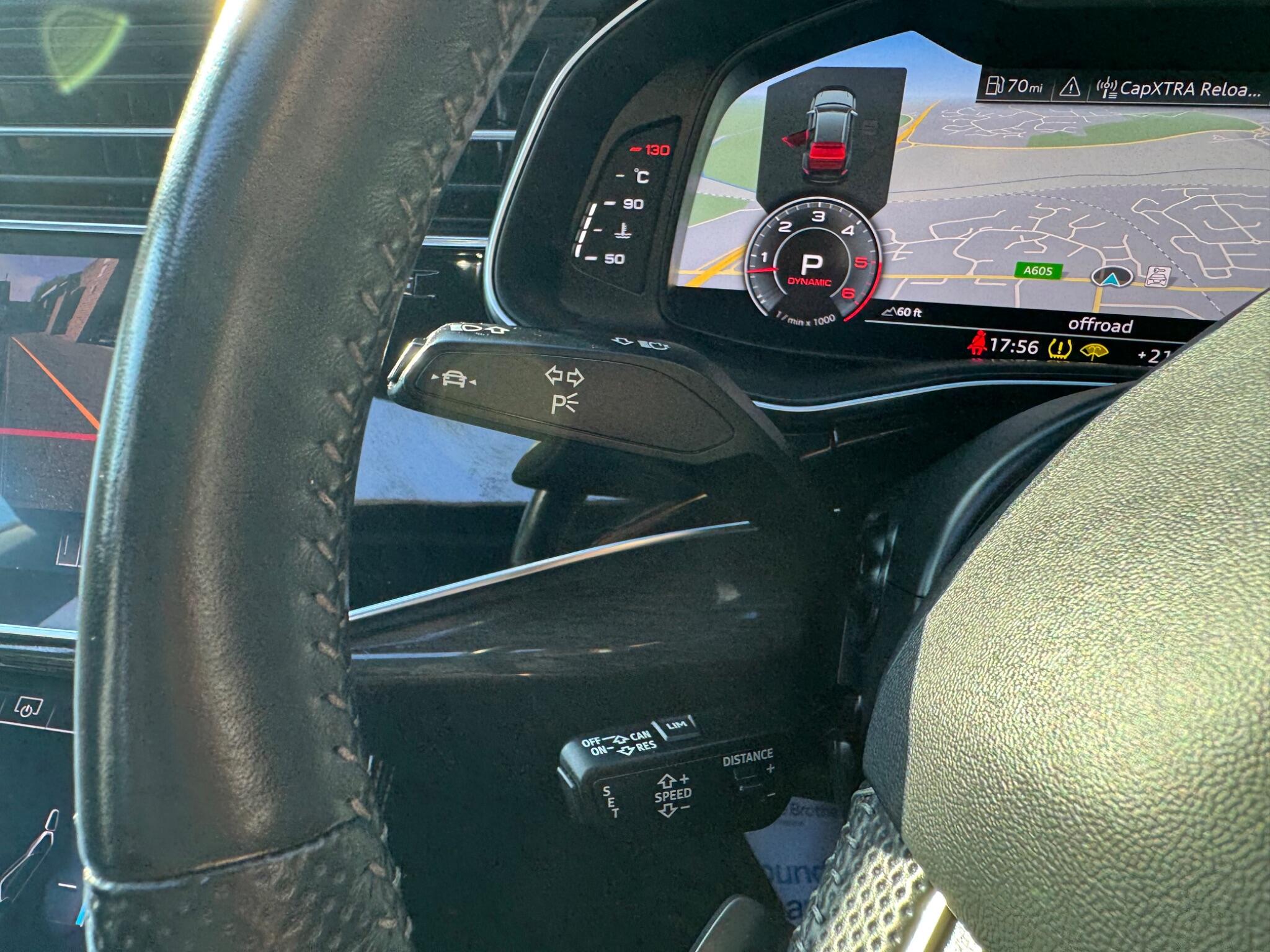 Audi Q8 view 32