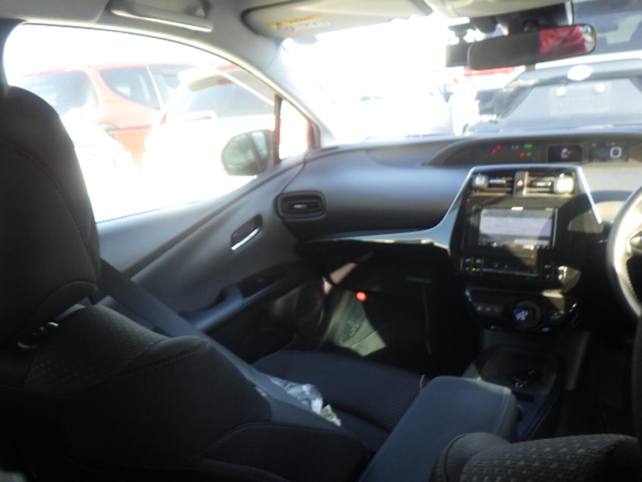 Toyota Prius view 10