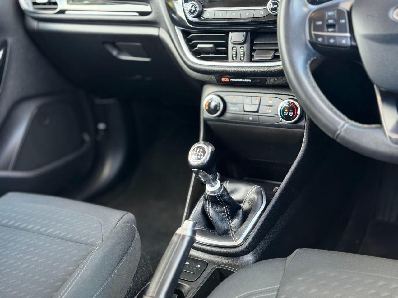 Ford Fiesta view 82