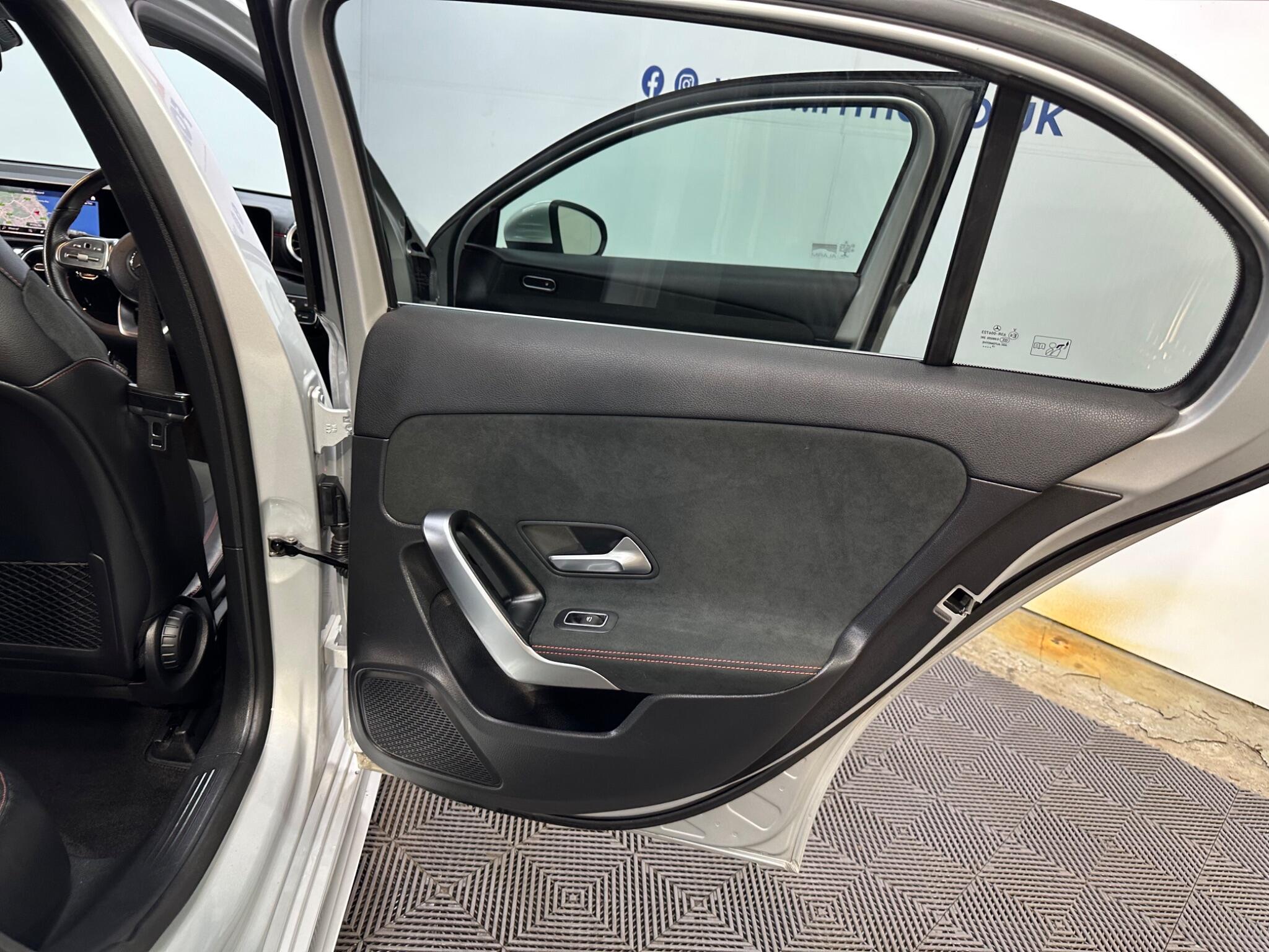 Mercedes-Benz A-Class view 40