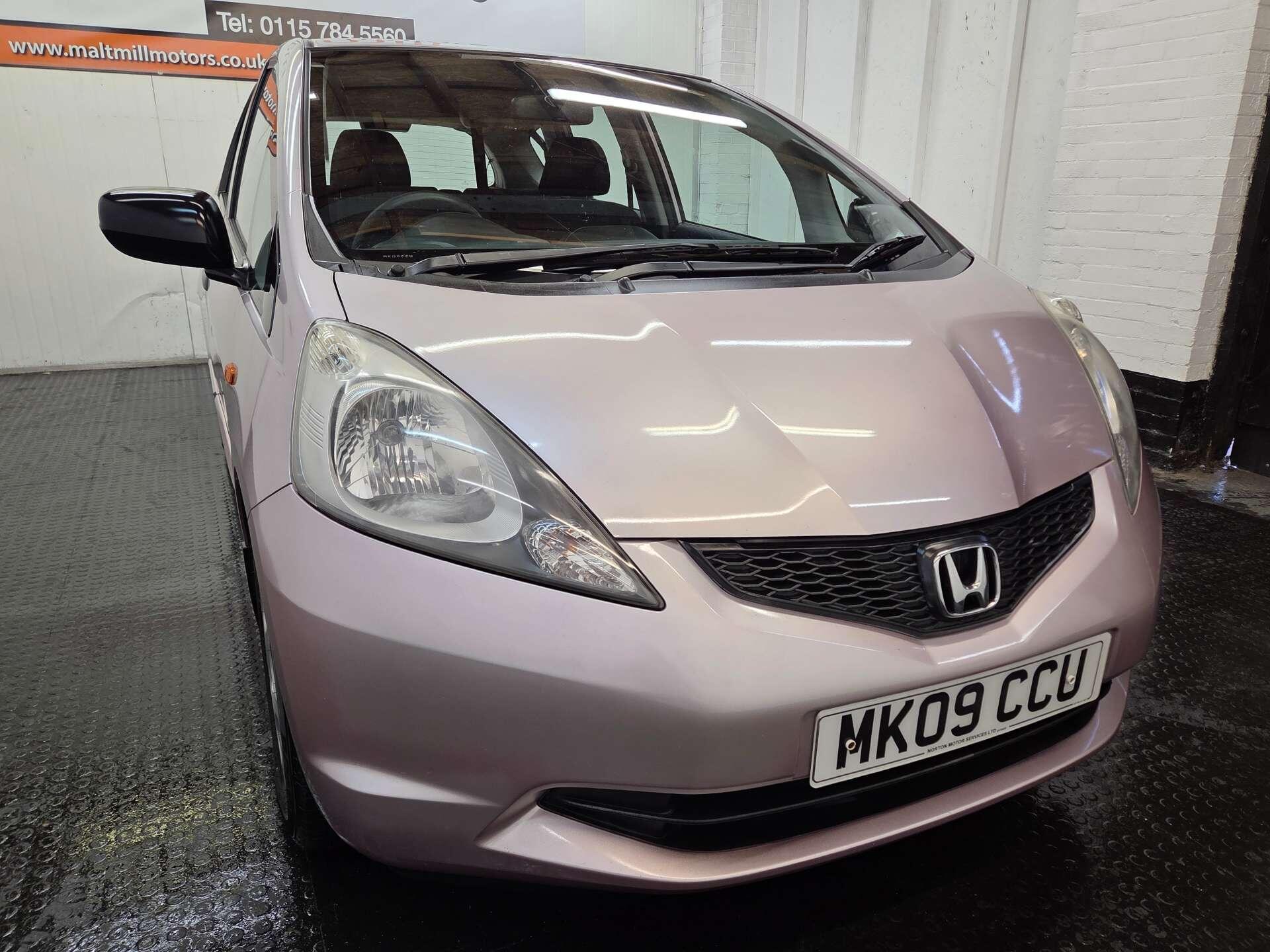 Honda Jazz main image