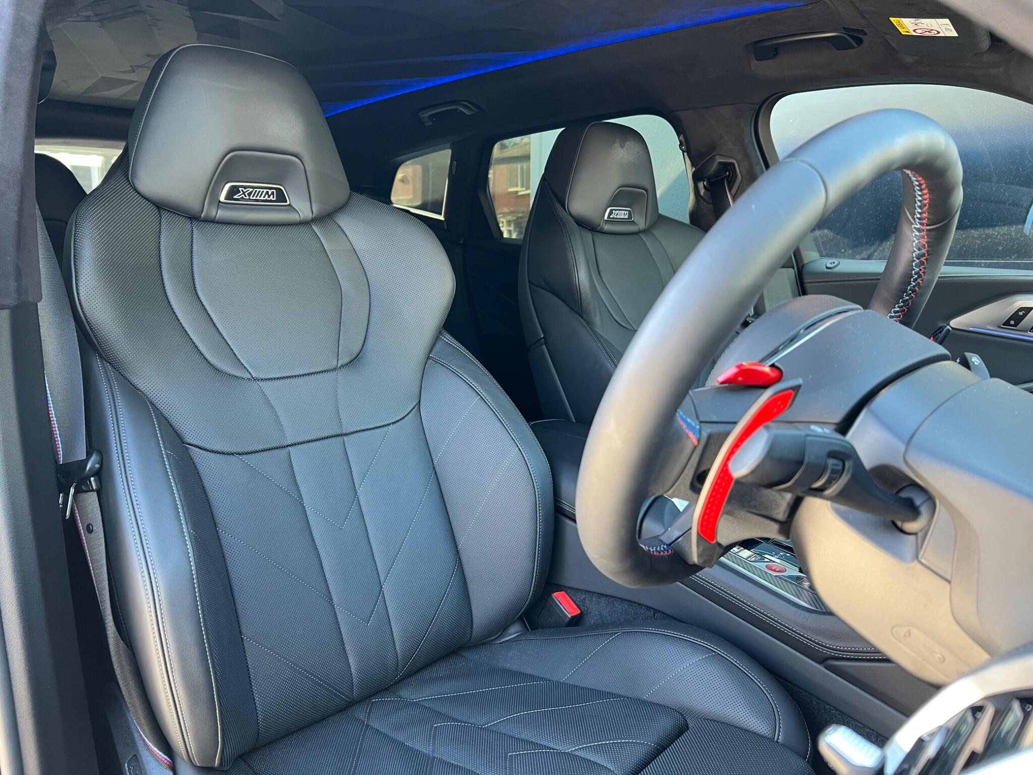 BMW XM view 44
