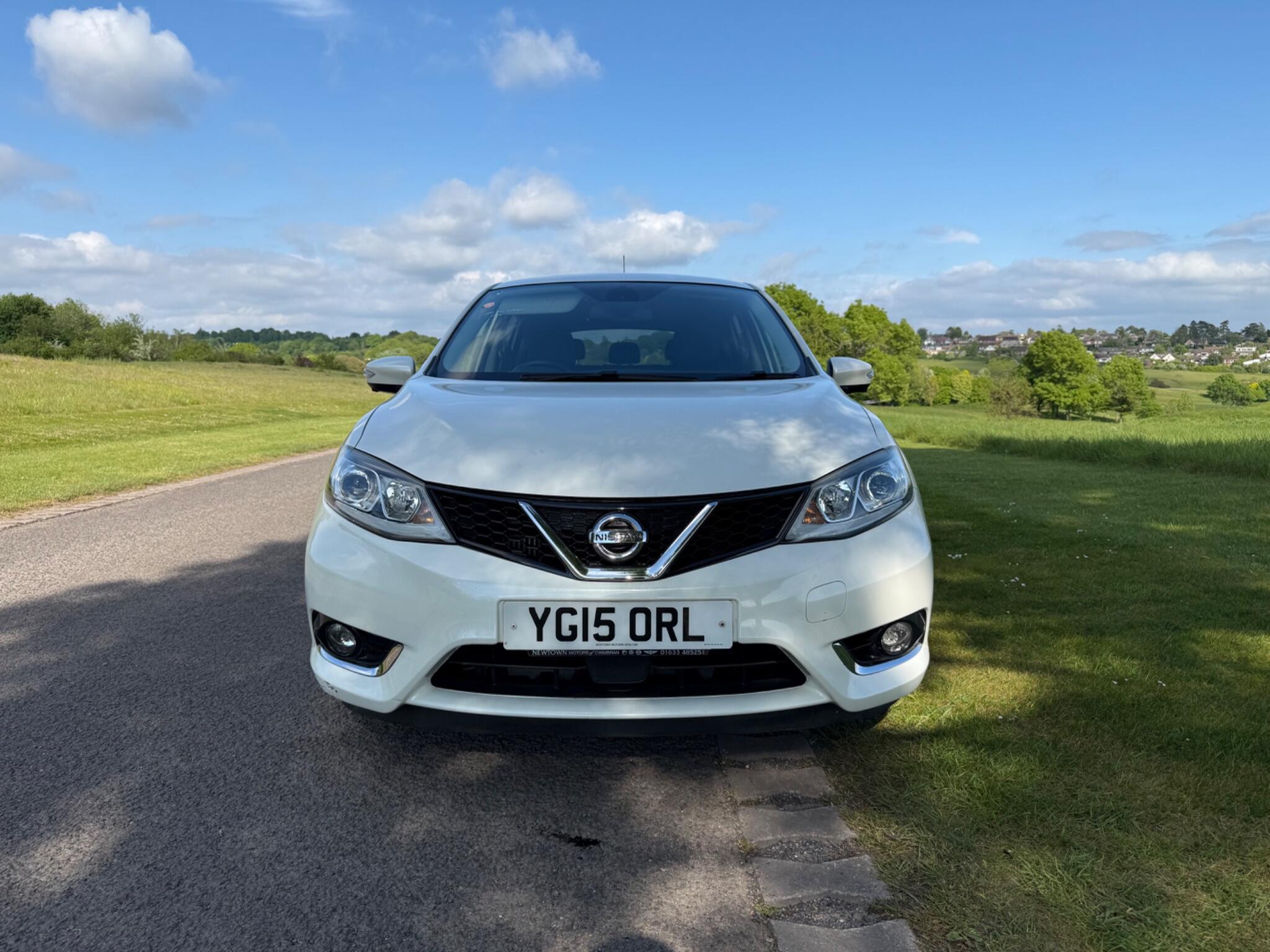 Nissan Pulsar view 19