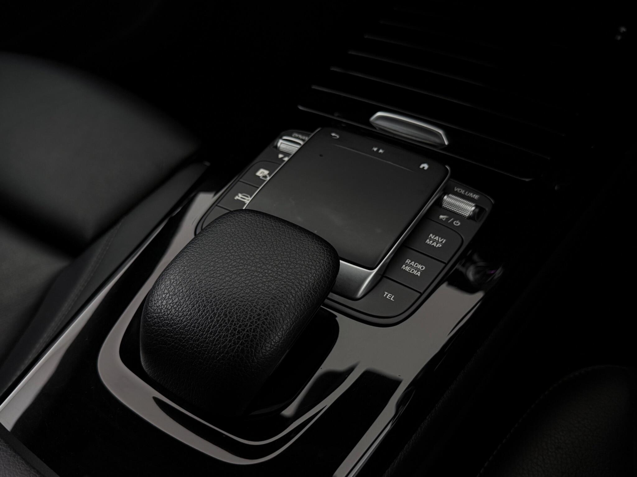 Mercedes-Benz Cla view 19