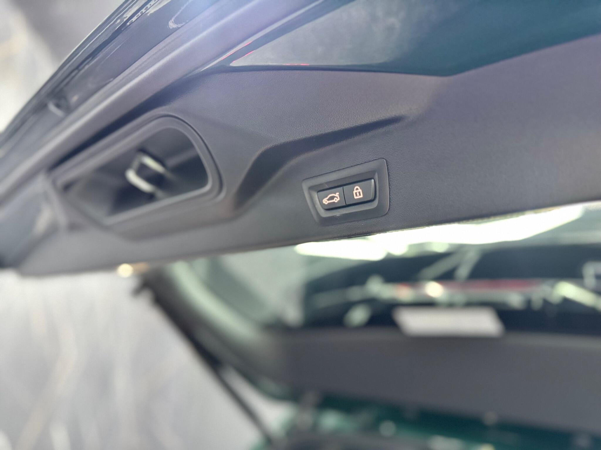 BMW X5 view 29