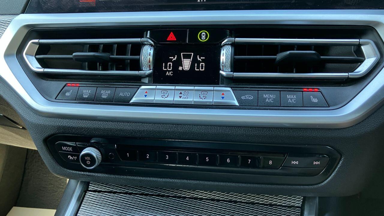 BMW 3 Series view 58