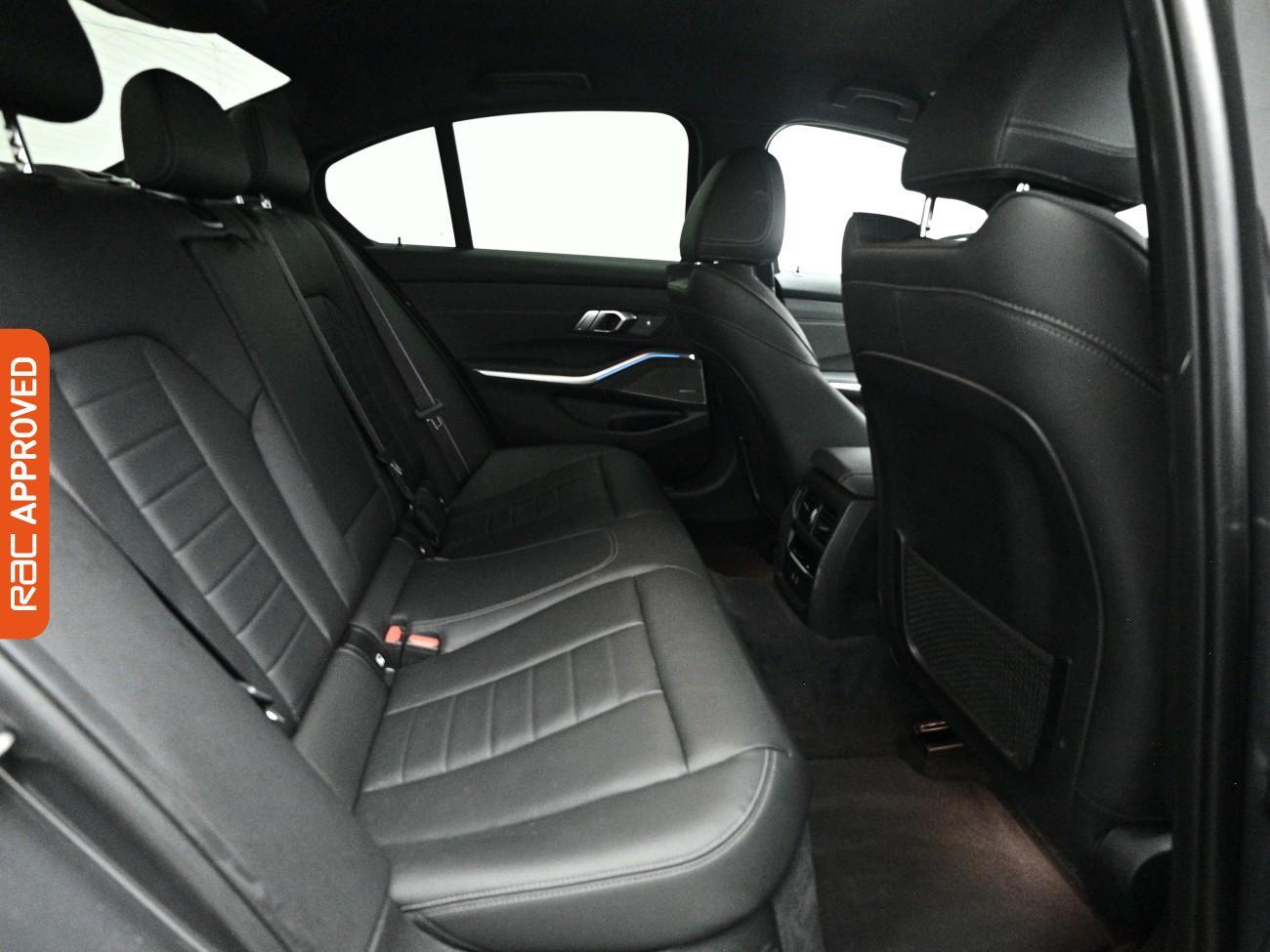 BMW 3 Series view 12