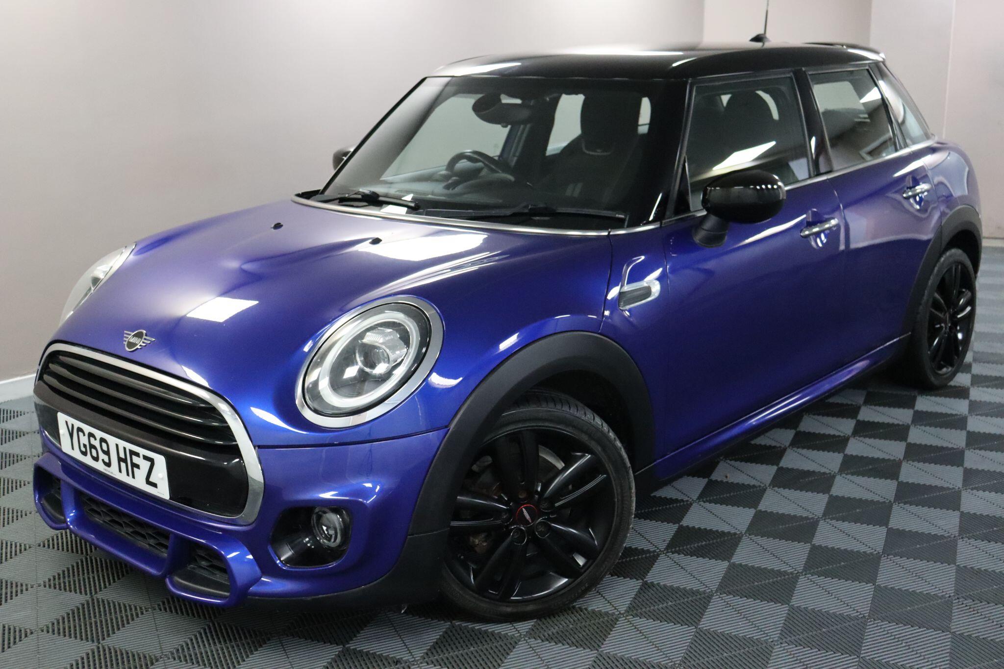 Mini Hatch view 20