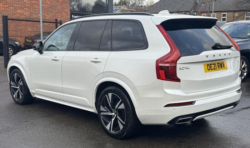 2021 Volvo XC90 2.0h T8 Twin Engine Recharge 11.6kWh R-Design Pro Auto 4WD Euro 6 (s/s) 5dr • 60,000 miles image 5