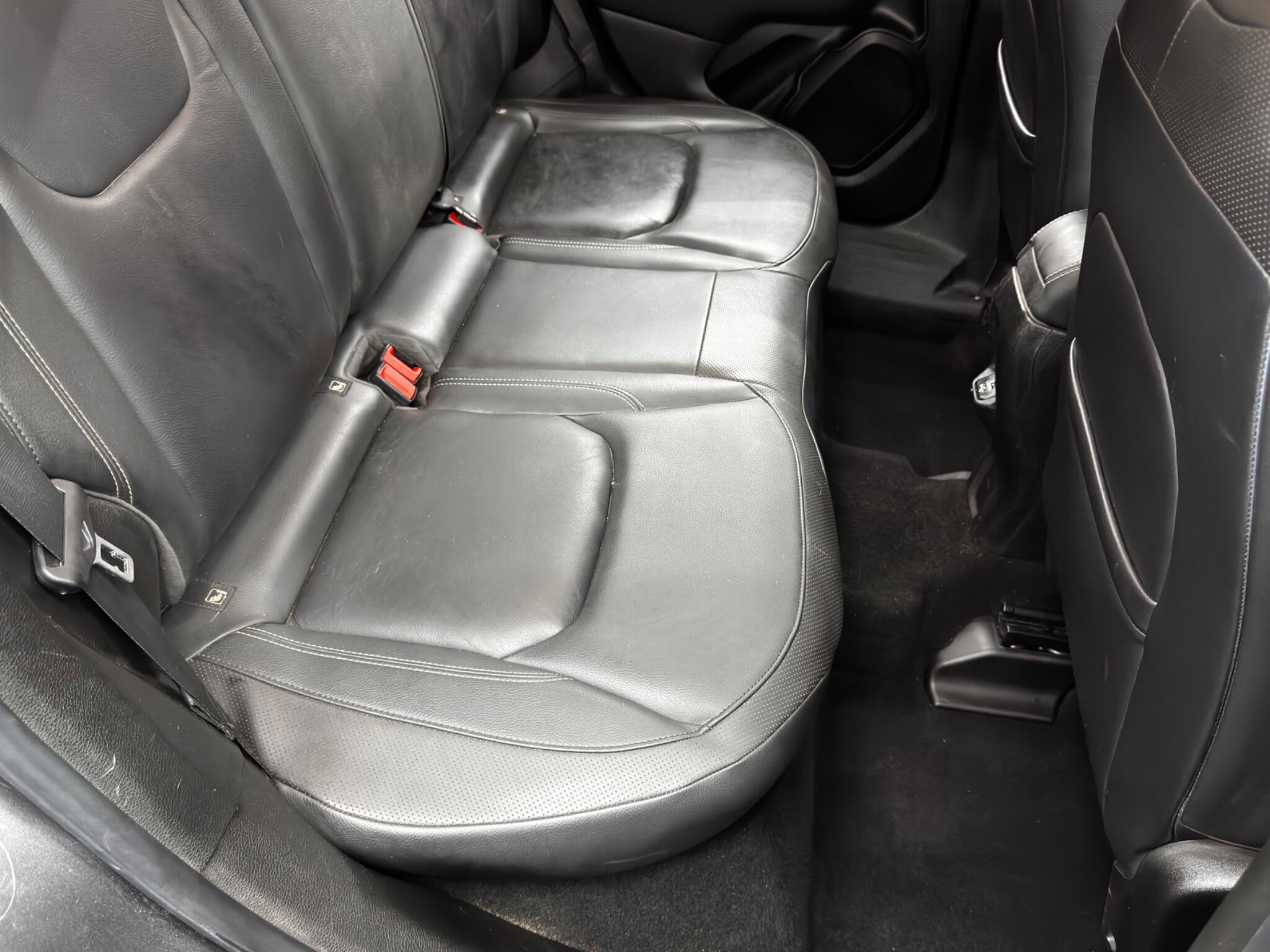 Jeep Renegade view 16