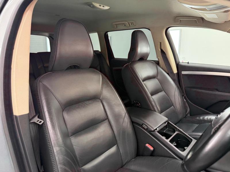 2009 Volvo XC70 image 19