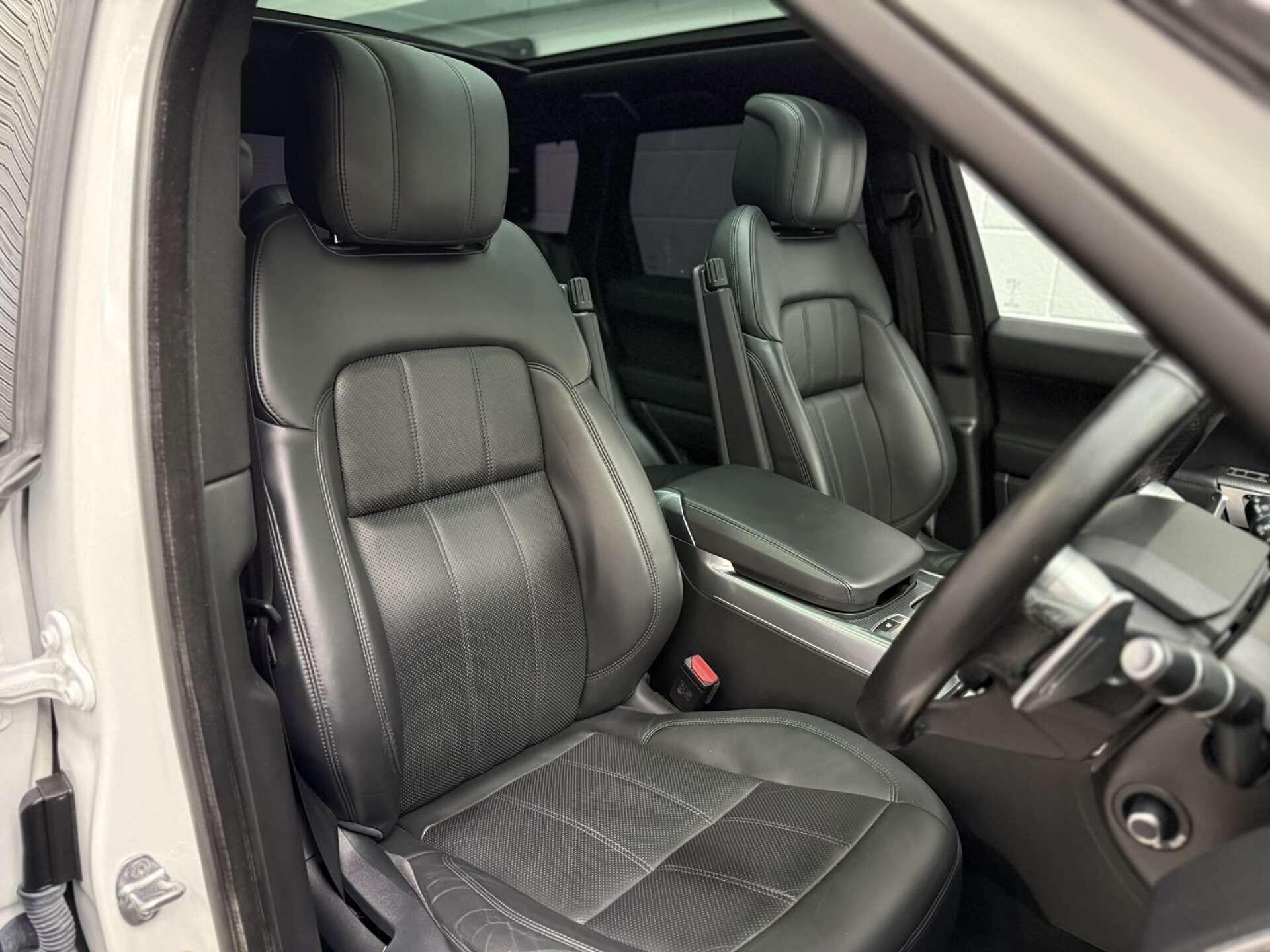 Land Rover Range Rover Sport view 15