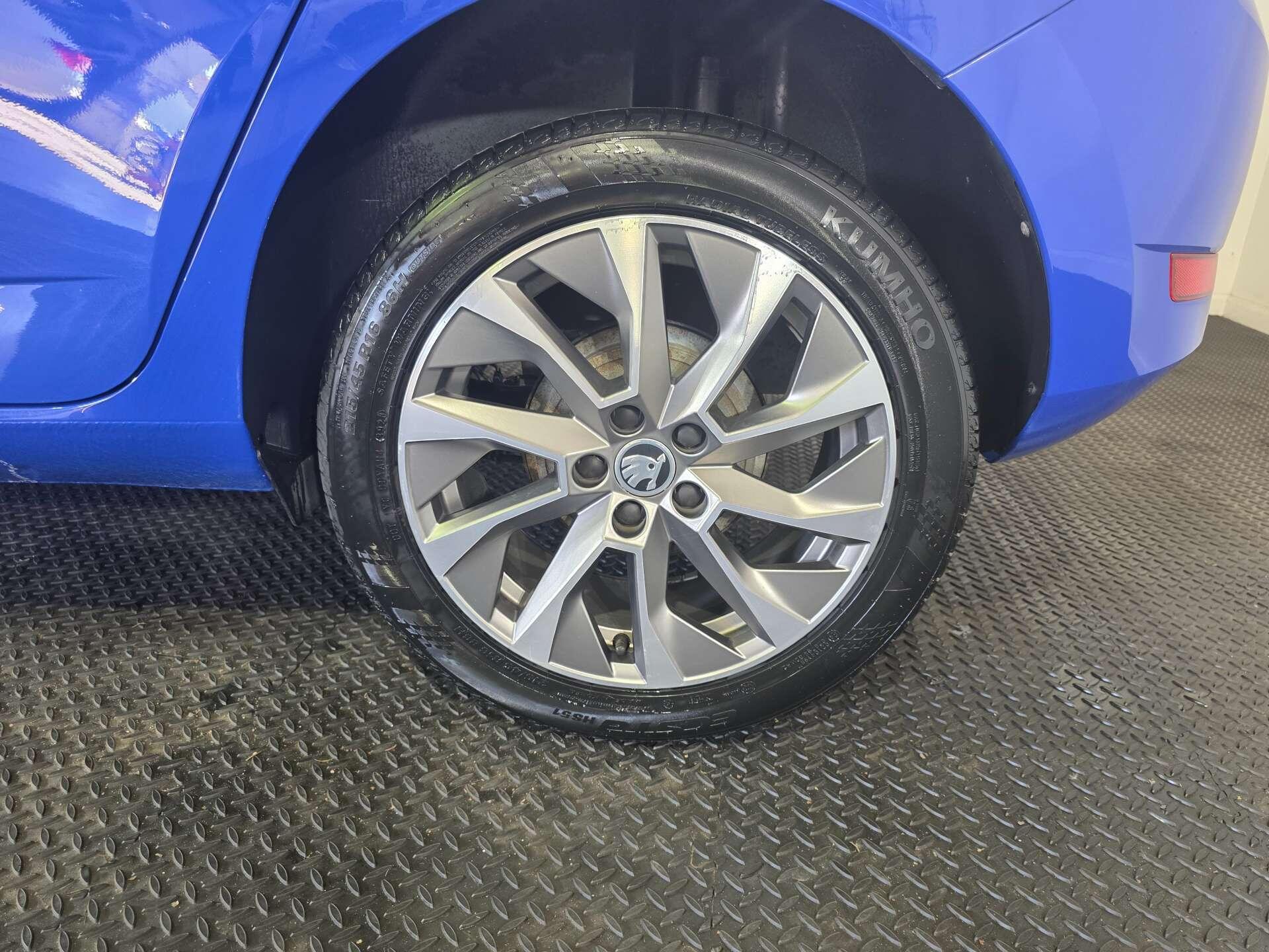 Skoda Fabia view 54