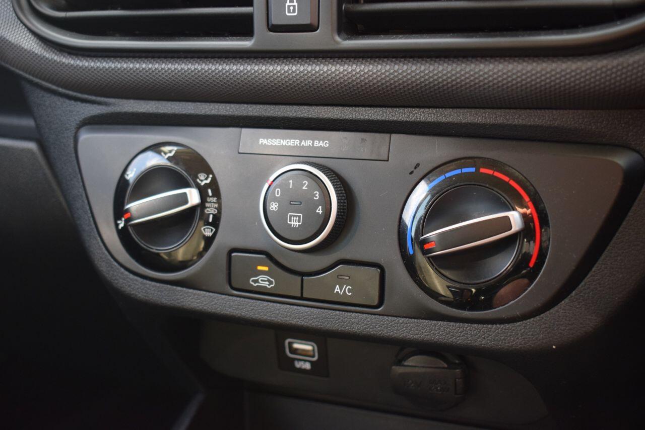 Hyundai I10 view 23