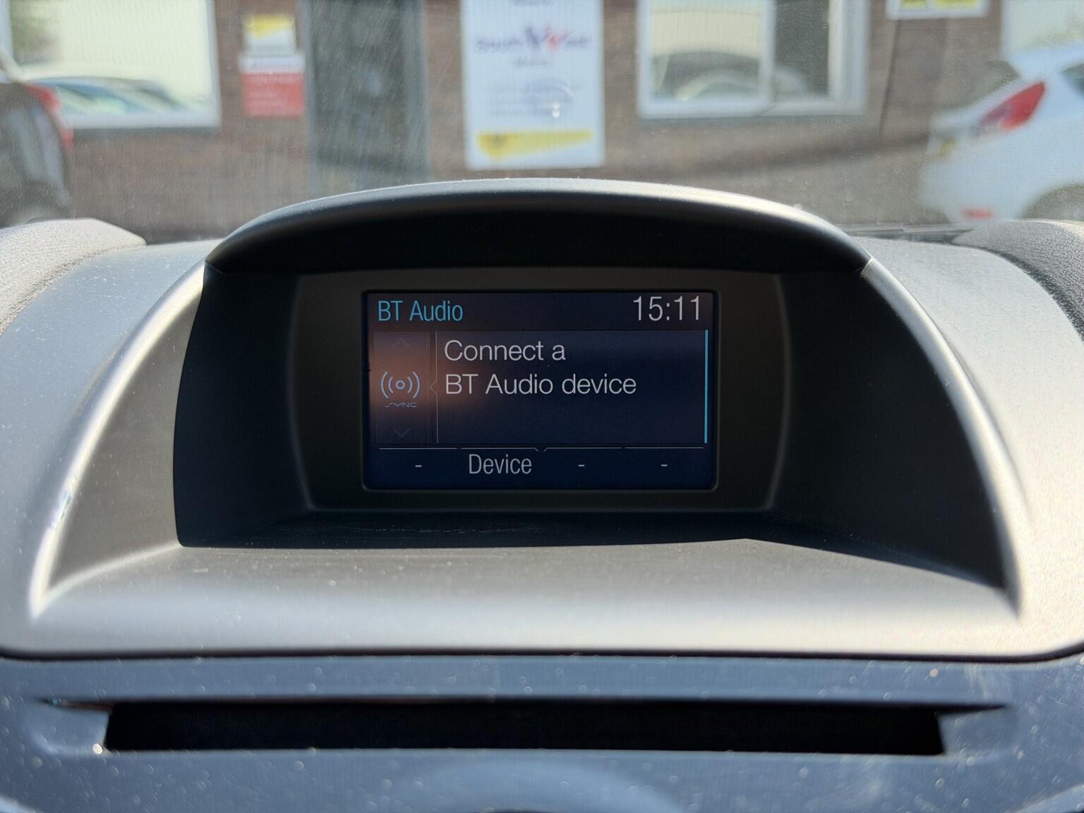 Ford Fiesta view 34