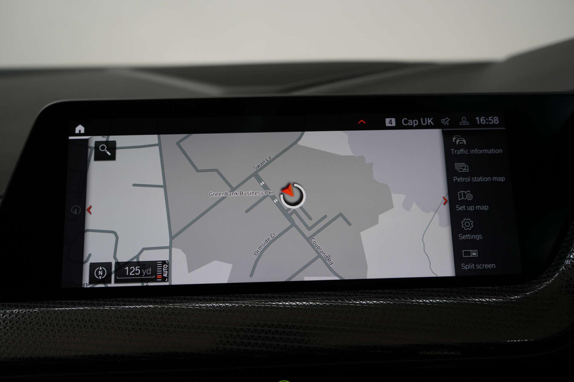 BMW 1 Series view 33