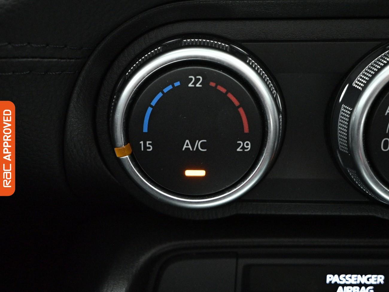 Fiat 124 Spider view 17