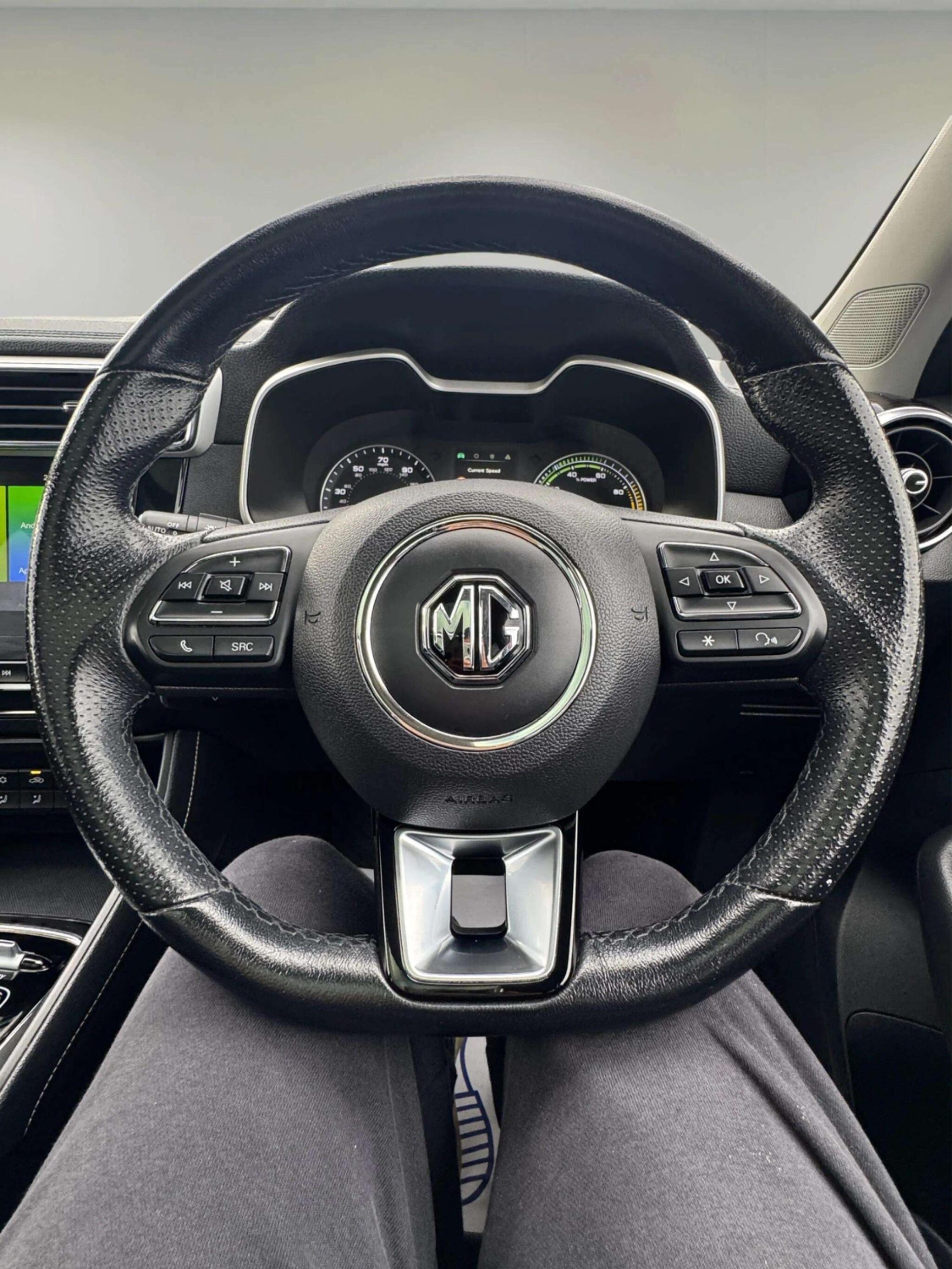 MG ZS view 51