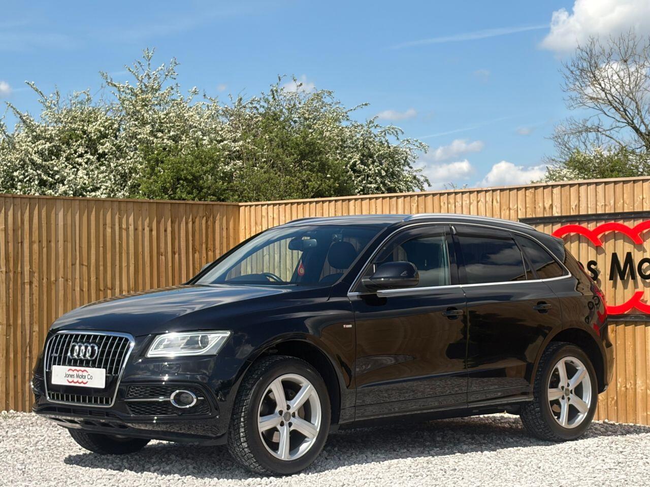 Audi Q5 view 4