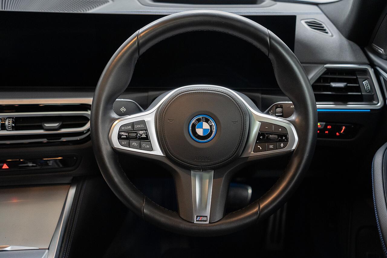 BMW I4 view 7